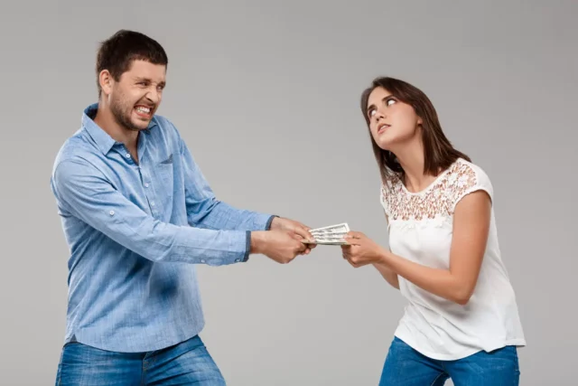 Como Lidar com Diferenças Financeiras no Casamento