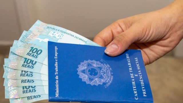 Tudo Sobre o Ajuste do Salário Mínimo para 2024 e seu Efeito na Sociedade